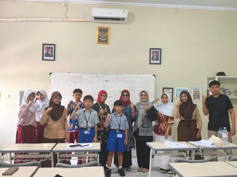 Murid dan guru MBBN